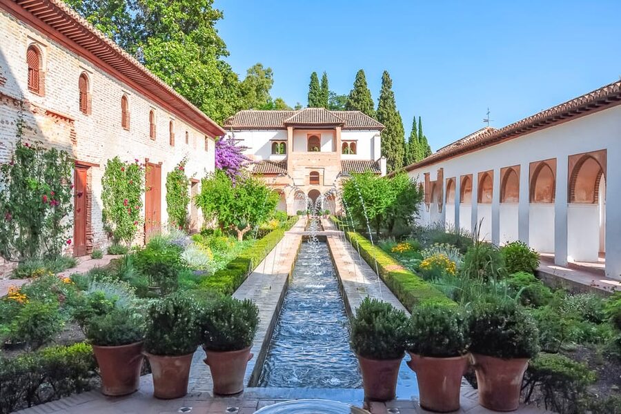 Granada: Alhambra Gardens and Generalife Ticket - What this ticket includes, and what it deliberately skips