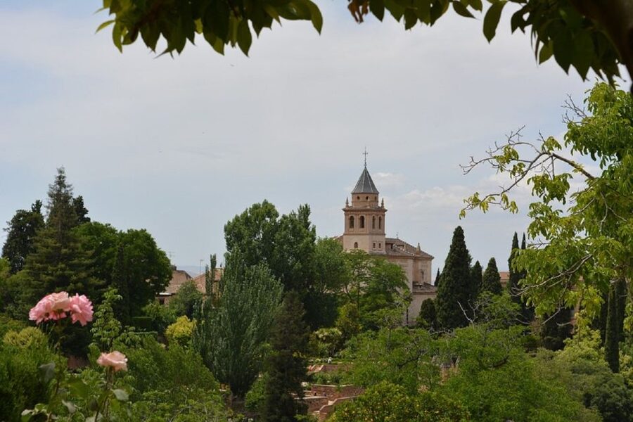 Granada: Alhambra Gardens, Generalife & Alcazaba Guided Tour - Price and Value: Is $58 a Fair Deal for 2 Hours?