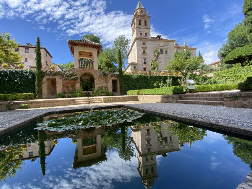 Granada: Alhambra & Generalife Fast-Track Guided Tour - Why This Fast-Track Alhambra Tour Feels Like Good Value