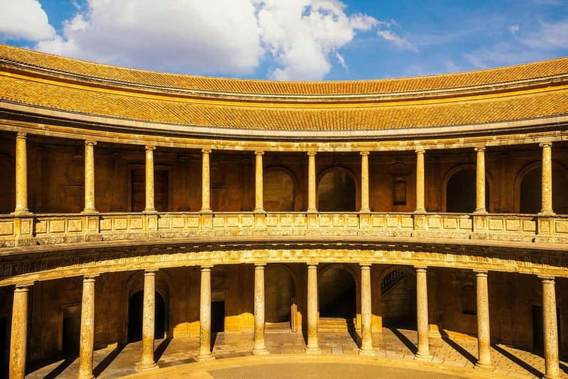 Granada: Alhambra, Generalife & Nasrid Palaces Guided Tour - Guides matter here: the staff’s style makes or breaks it