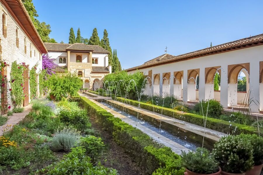 Granada: Alhambra Guided Tour and Arabian Bath and Massage - Hammam Al Andalus: the thermal pools and how to make it worth the money
