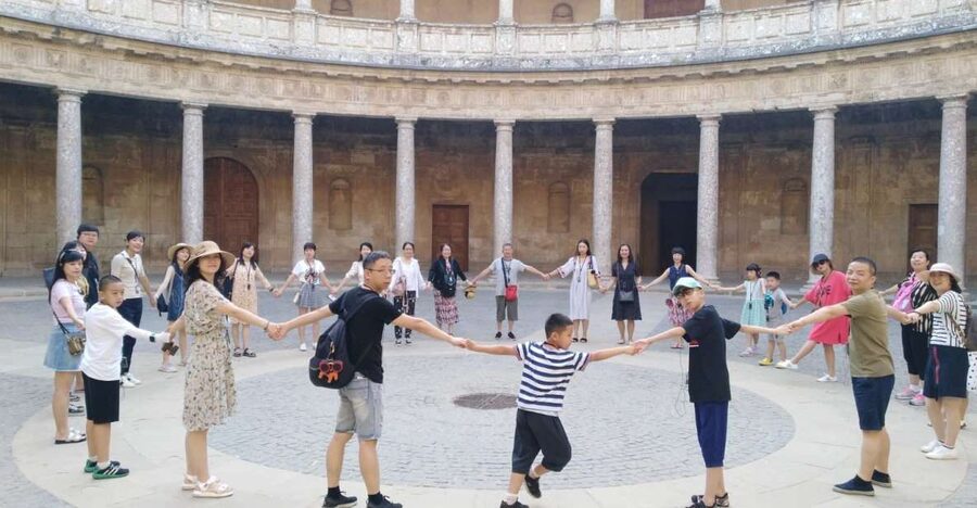 Granada: Alhambra, Nasrid Palaces, & Generalife Guided Tour - Key Things I’d Book This For