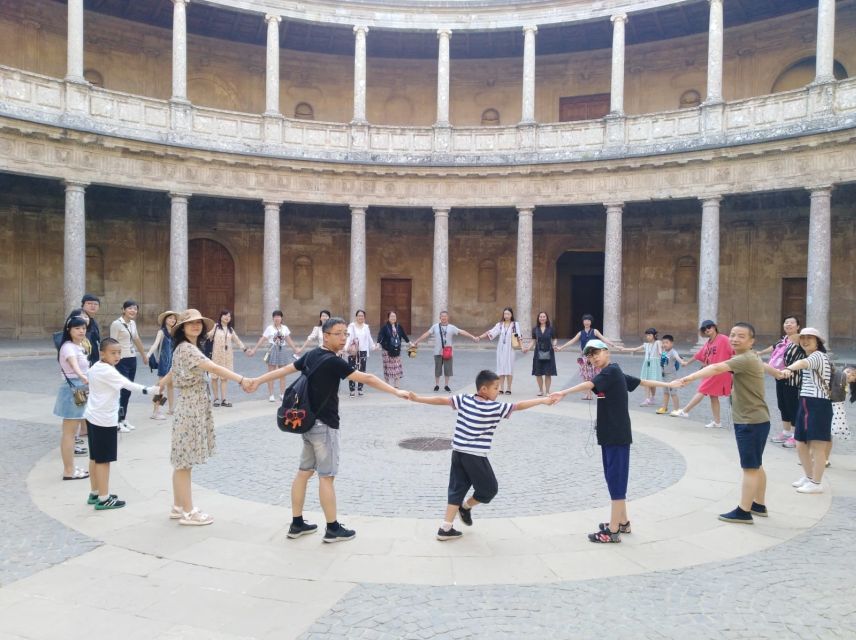 Granada: Alhambra, Nasrid Palaces, & Generalife Guided Tour - What You’re Really Buying for $71