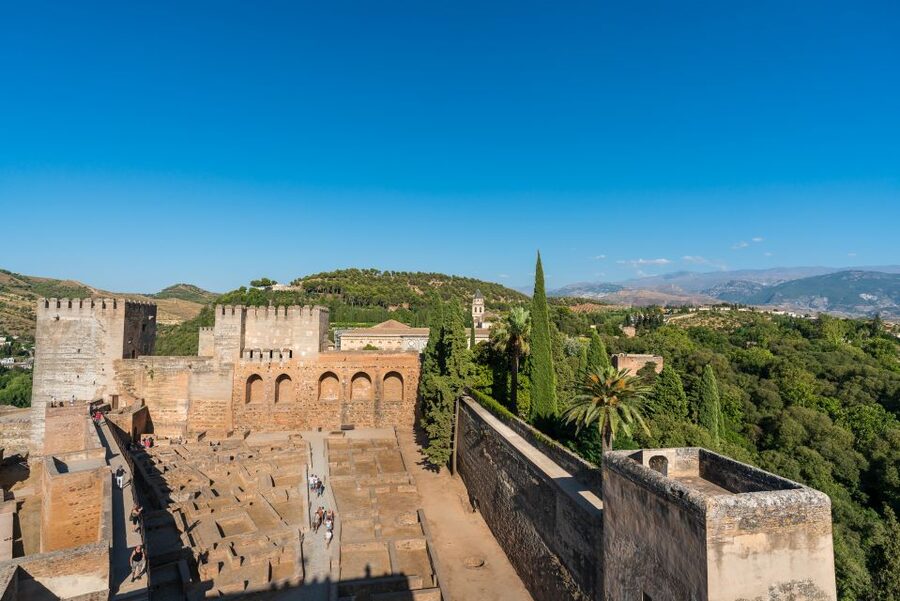 Granada: Alhambra Ticket and Guided Tour with Nasrid Palaces - Medina and Alcazaba: the fortress walk with big views