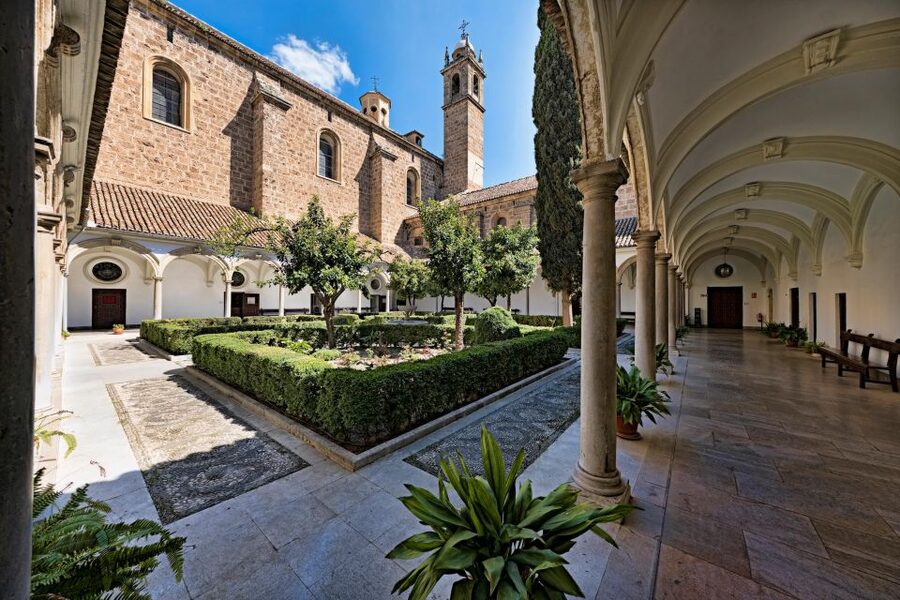 Granada: Cathedral, Royal Chapel & 5 Monuments Combo Ticket - A Smart Way to See Granada’s Cathedral and Monasteries