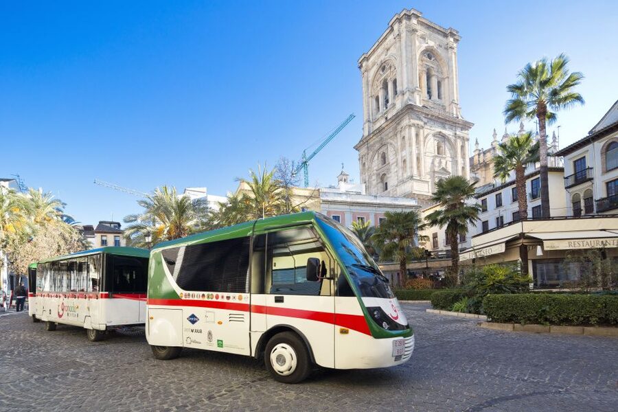 Granada City Train 1 or 2-Day Hop-On Hop-Off Ticket - Tickets and how the hop-on hop-off rhythm really works