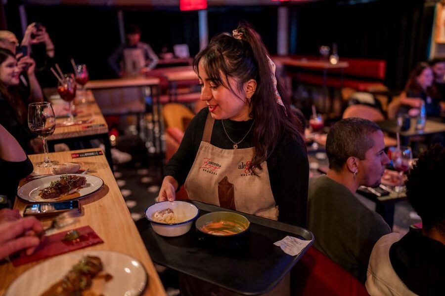 Granada: Flamenco Show with Dinner at Jardines de Zoraya - Price and Value: Is $67 Worth It?