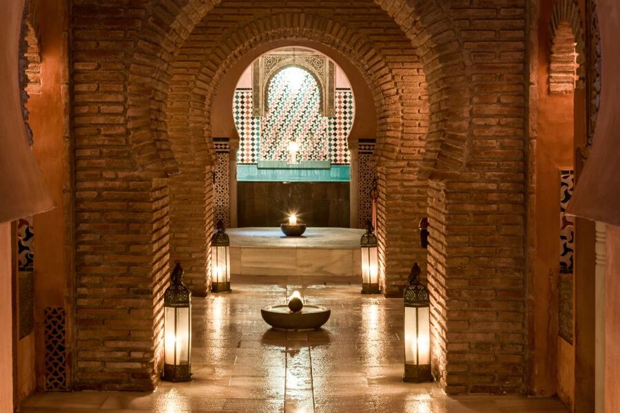 Granada: Hammam Al Ándalus with Massage - Relaxation rooms and mint tea: the unglamorous highlight