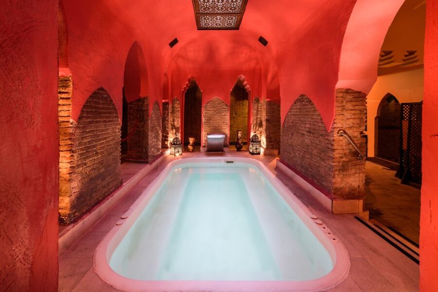 Granada: Hammam Experience with Massage at Baños de Elvira - The Hammam Circuit: What You’ll Do Before the Massage