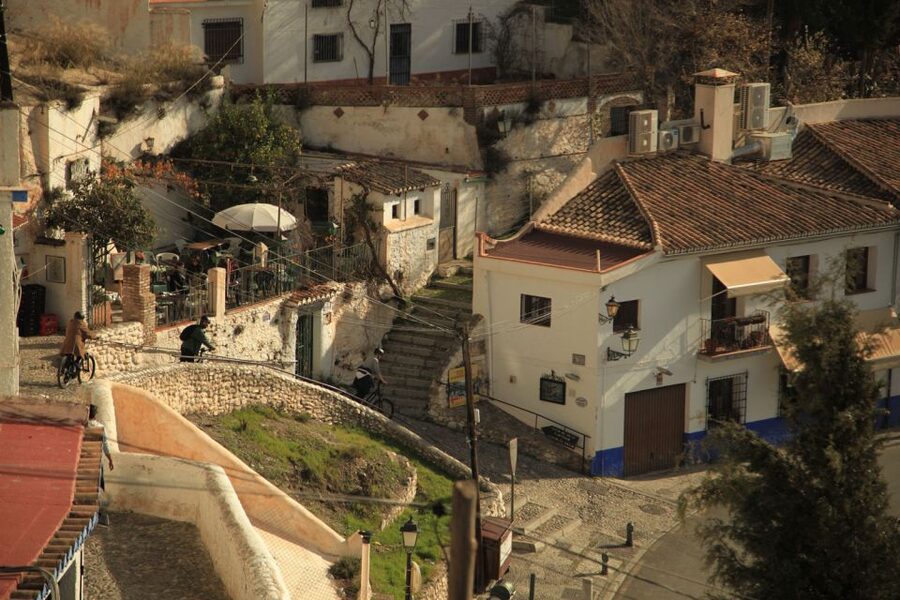 Granada: Highlights & Viewpoints eBike Tour with Tapas Break - The engine does the heavy lifting on Granada’s steep streets