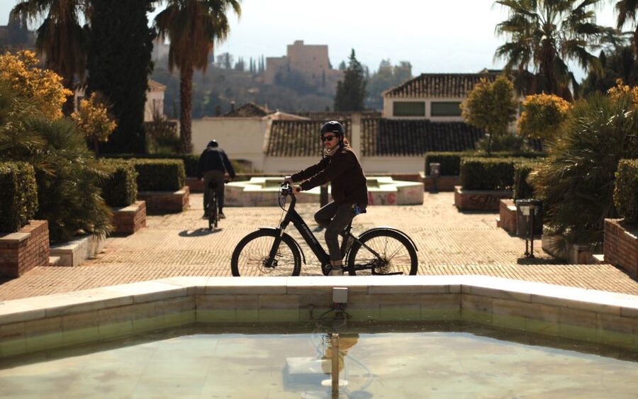 Granada: Highlights & Viewpoints eBike Tour with Tapas Break - Price and value: why $81 can make sense in Granada
