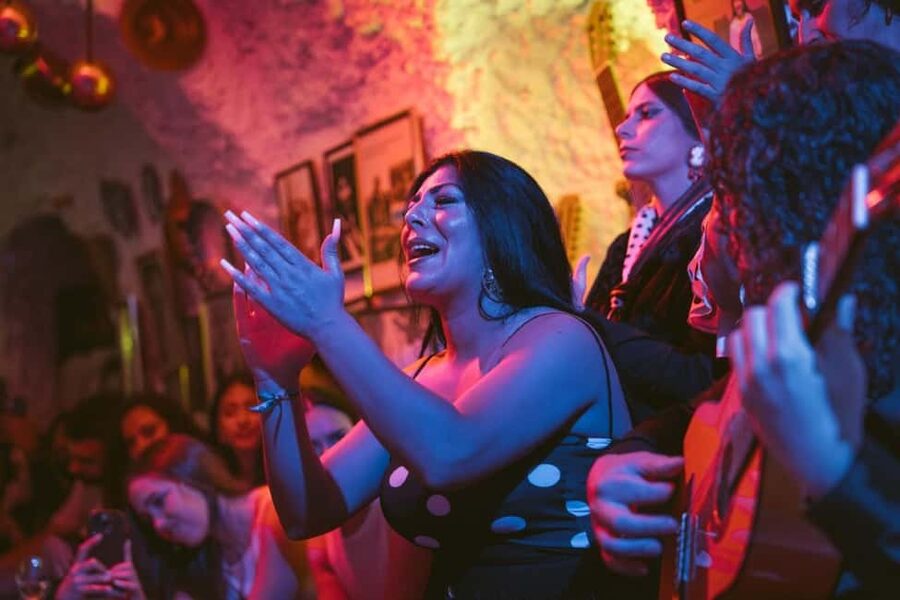 Granada: Los Amayas Cave Flamenco Show in Sacromonte - FAQ
