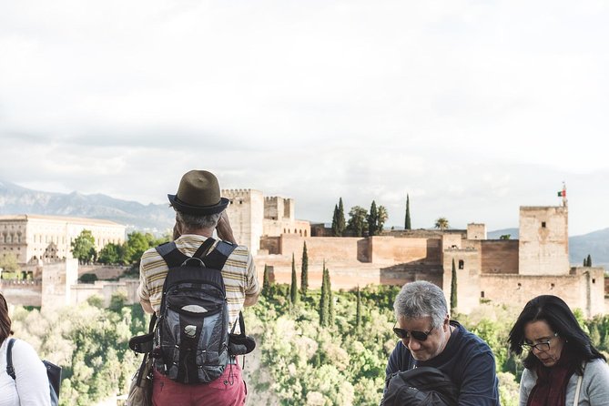 Granada's Hidden Treasures: Albayzin and Sacromonte Walking Tour - Sacromonte caves and flamenco culture that ties the view to the vibe