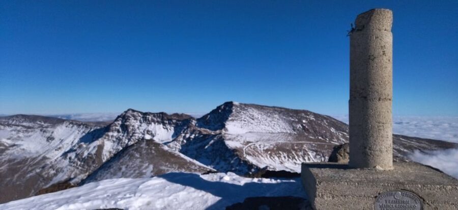 Granada: Sierra Nevada Veleta Peak Trek with Lunch - Guided Style: Safety Briefing, Pace Control, and Real-World Help