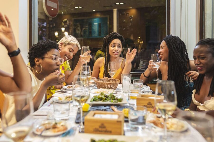 Granada: Tapas Crawl - Walking start: Centro Federico García Lorca to your first tapas moment
