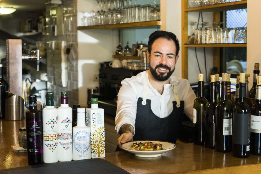 Granada: Tapas Crawl - The real payoff: guide-led food culture you can use next time