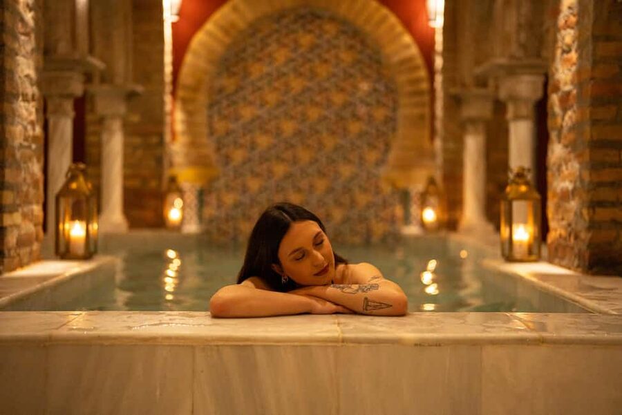 Granada: Traditional Bath in the Nasrid Palace Hammam - Key things to know before you go