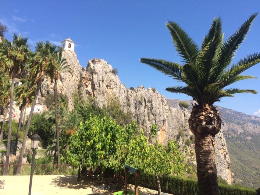 Guadalest day trip - From Albir & Benidorm - Entering El Castell area: your 3-hour free time in Guadalest