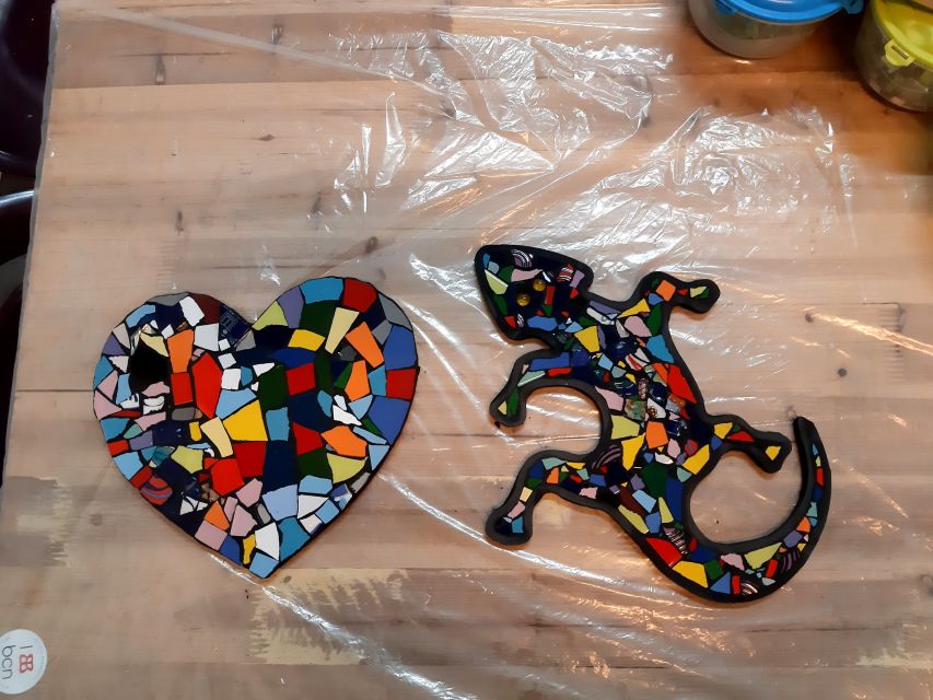Guided Gaudí’s Trencadís Mosaic Workshop in Barcelona - Studio rules and what to plan around