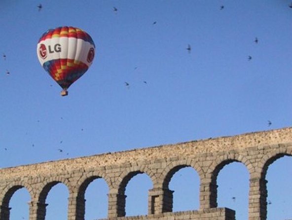 Hot-Air Balloon Ride over Segovia with Optional Transport from Madrid - Aqueduct, Alcázar, and cathedral from above: what each view actually teaches