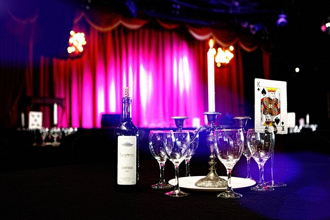 House of Illusion Magic Show with Drinks - Arriving and what happens in the Houdini Bar and lounge areas