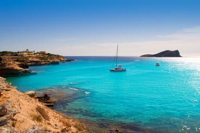 Ibiza Beach Hopping Cruise with Paddleboards, Drinks and Food 6h - Key highlights at a glance