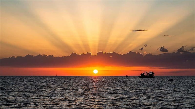 Ibiza: Snorkeling, Sunset Beach and Cave Boat Trip - The boat ride along Ibiza’s west coast, where the scenery does the work