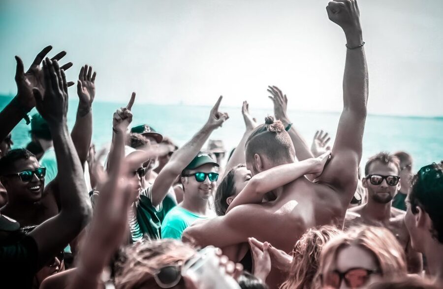 Ibiza: Sunset Boat Party at Ibiza Boat Club with Open Bar - Practical tips that make the night smoother