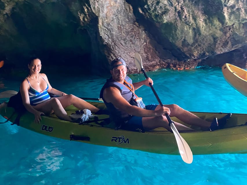 La Herradura: Maro Cliffs Kayak and Snorkeling Tour - Meeting at Kayak AWA La Herradura, then getting moving fast
