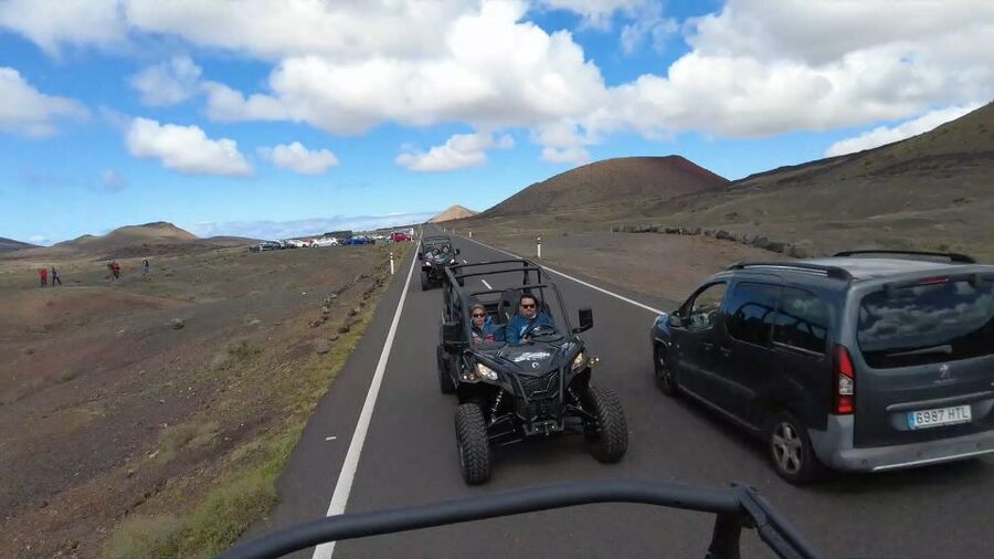 Lanzarote: Mix tour Guided Buggy Volcano Tour 4 or 6 seater - Teguise lime ovens and the old dam route: quick culture stops