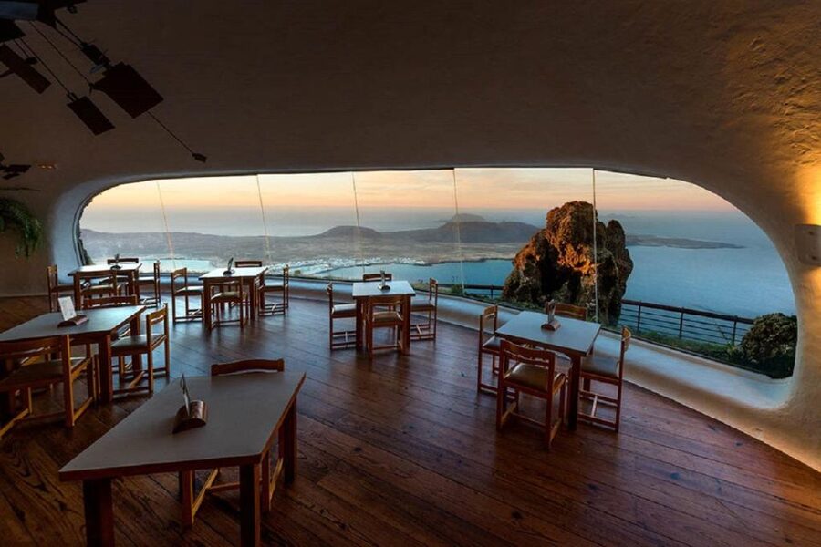 Lanzarote: Northern Delights Tour - Mirador del Río: the viewpoint that frames La Graciosa perfectly