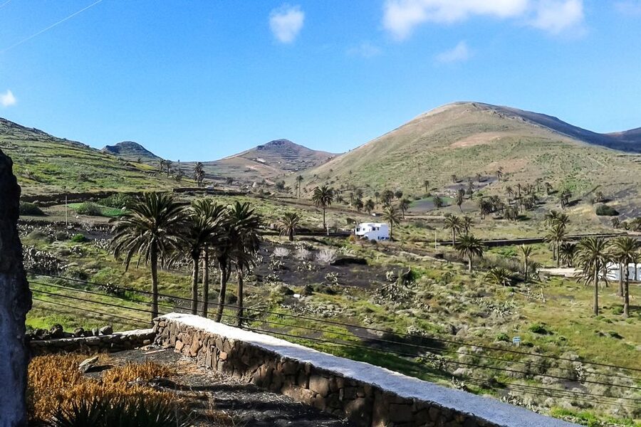 Lanzarote: Timanfaya Park and Jameos del Agua Full-Day Tour - Pickup And Coach Rhythm: How Your Day Actually Moves