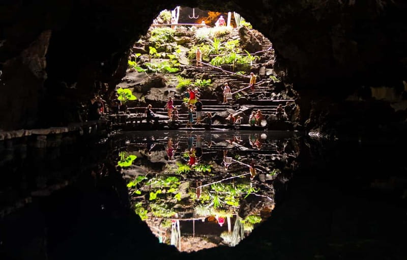Lanzarote: Timanfaya Park, Jameos Agua, & Cueva Verdes Tour - Timanfaya Volcano Route: why the guide is the point