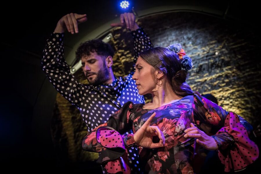 Madrid: La Cueva de Lola Flamenco Show Tickets with Drink - La Cueva de Lola in Madrid: a 17th-century cave near the major sights