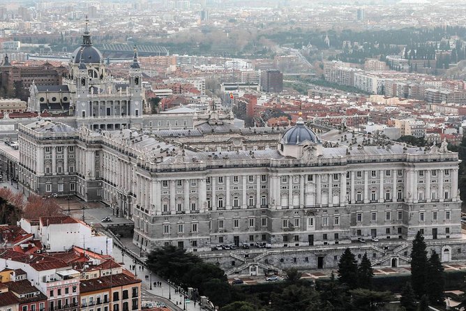 Madrid Old Town & Royal Palace Walking Tour Skip the Line Ticket - Stop 1: Calle Mayor to set the tone