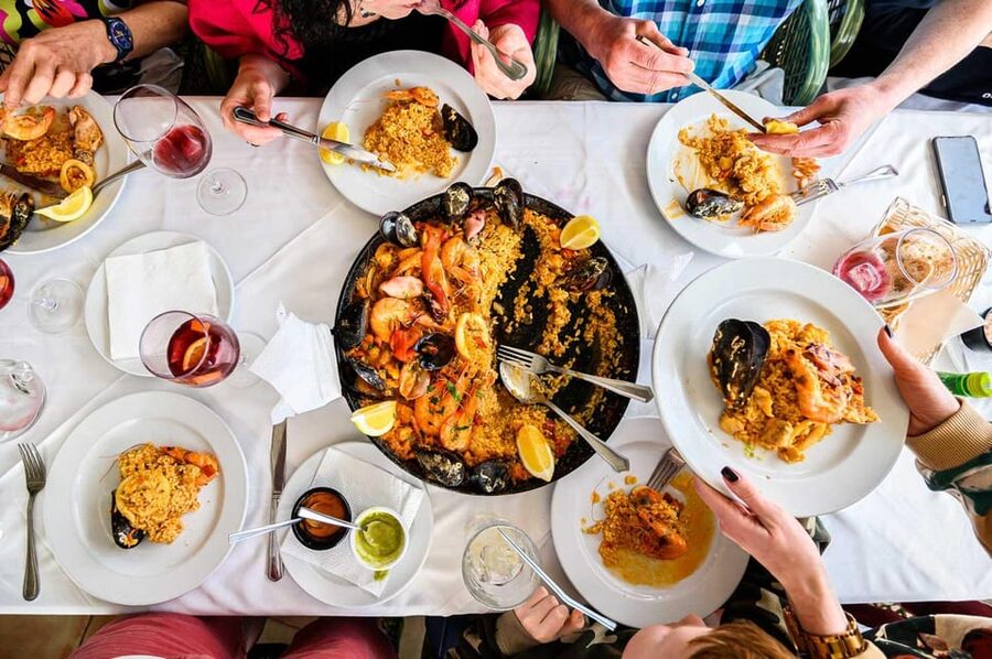 Madrid: Paella and Sangria Workshop in the City Center - Who this workshop suits best