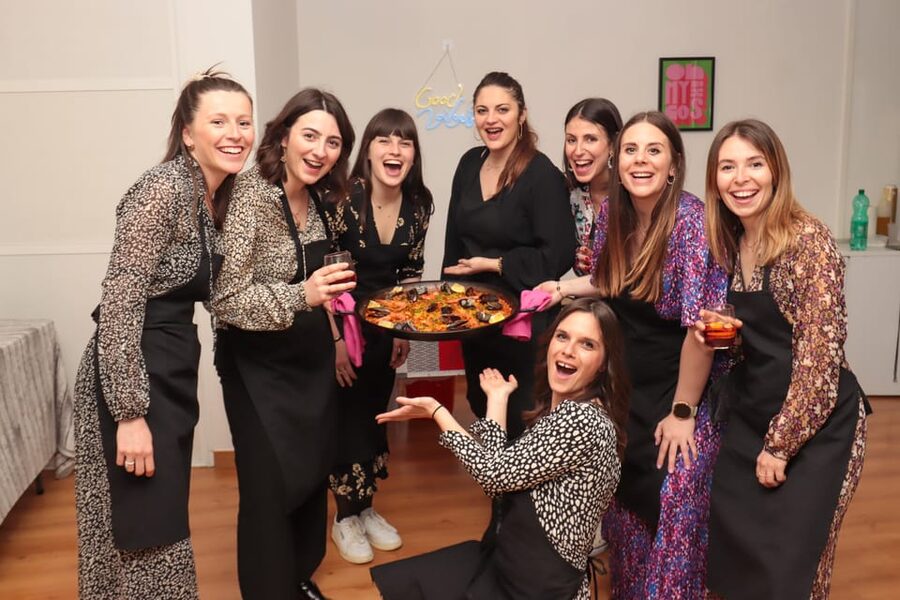 Madrid: Paella and Sangria Workshop in the City Center - Meeting point and the 3-hour rhythm you can expect