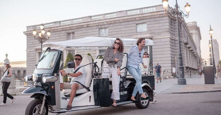 Madrid: Private City Tour by Eco Tuk Tuk - Plaza de Oriente meeting point: the quick way to find it