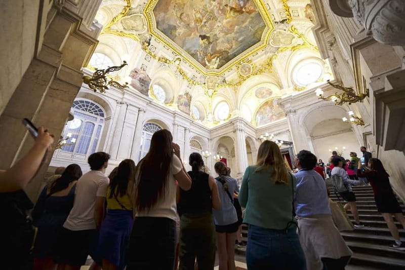 Madrid: Royal Palace Expert Guided Tour with Skip-the-Line - Private Royal Apartments: Where Art and Daily Life Feel Linked
