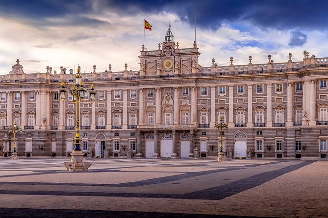 Madrid: Royal Palace Guided Tour with Skip the Line Ticket - Key things to know before you go