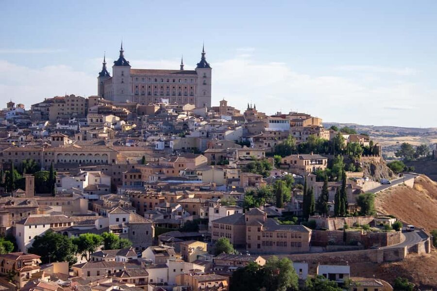 Madrid: Segovia, Ávila & Toledo Day Trip with Optional Lunch - Segovia’s architecture walk, then a choose-your-own Alcázar plan