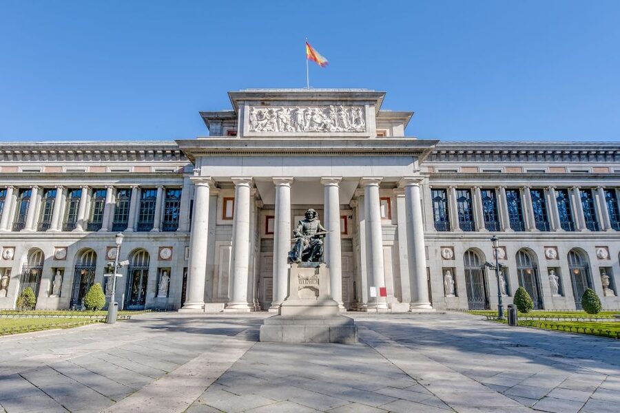 Madrid: Small Group of Prado Museum Tour & Optional Tapas - Inside the Prado for 2 Hours: How the Guided Route Works