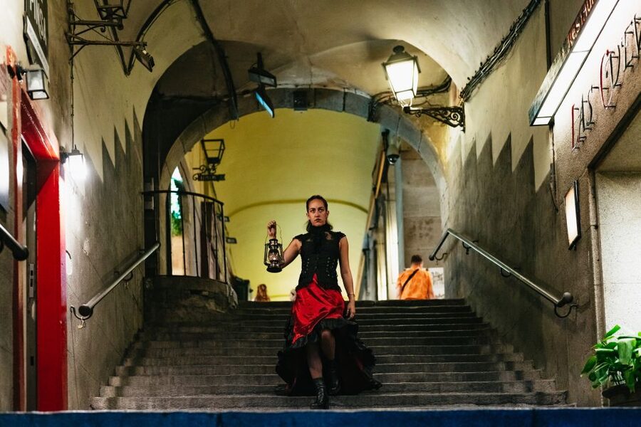 Madrid: Spanish Inquisition and Legends Evening Walking Tour - Language Options and the Best Time to Pick This