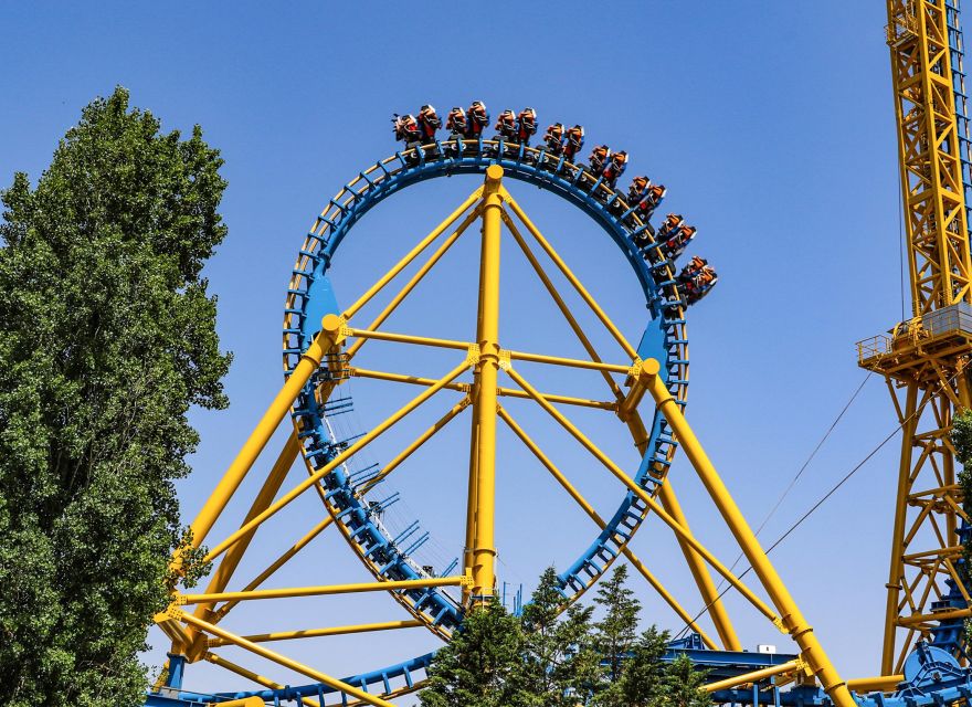 Madrid: Warner Park Entry Ticket - Old West Territory and Cartoon Village: a family-friendly pacing plan