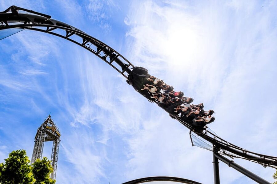 Madrid: Warner Park Entry Ticket - Queues, openings, food limits, and making one day work