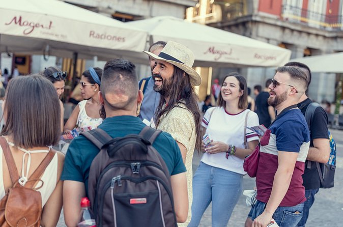 Majestic Madrid Walking Tour - Edificio Metropolis: beaux arts style with real street context