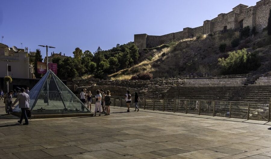 Málaga: 3-Hour Complete Walking Tour with Tickets - Alcazaba: The View and the Defensive Genius