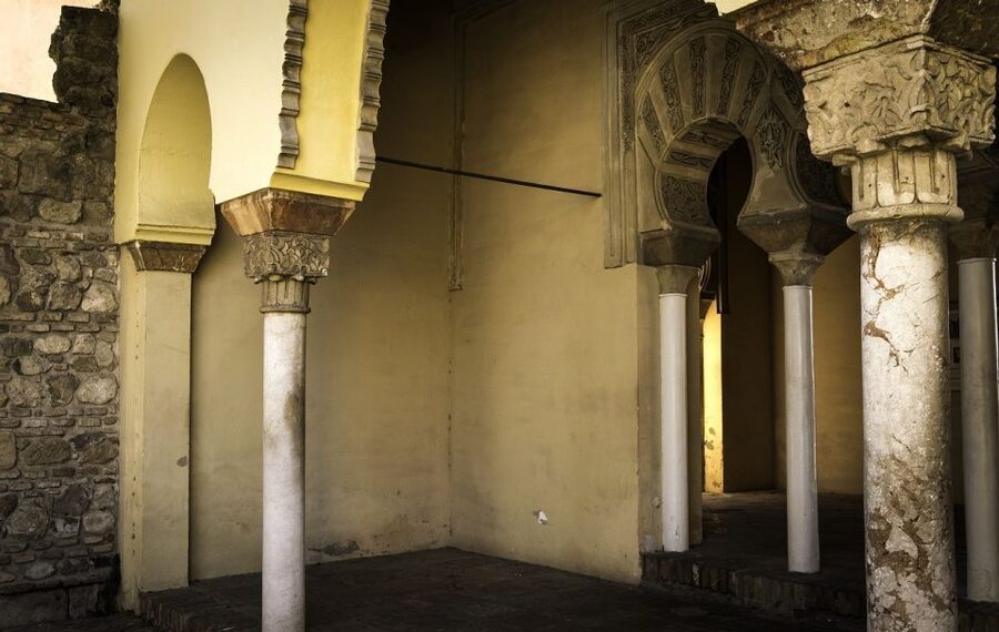 Málaga: 3-Hour Complete Walking Tour with Tickets - Cathedral of the Incarnation: The Unfinished Story of La Manquita