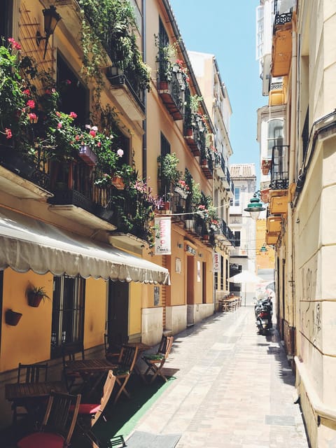Málaga: 3-Hour Complete Walking Tour with Tickets - Should You Book This Malaga A Pie 3-Hour Tour?