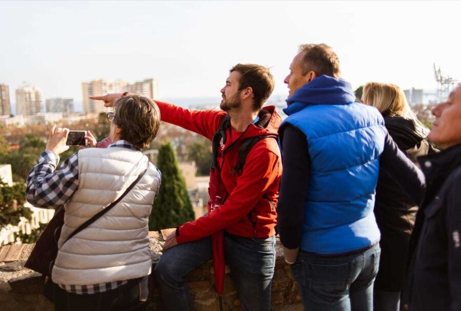 Málaga: Alcazaba and Roman Theatre Guided Tour With Entry - Key Things You’ll Notice on This Tour